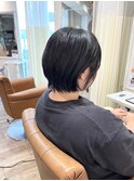 束感ショートボブ