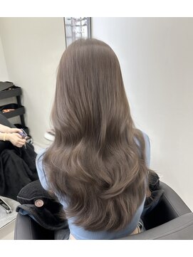 アルドーレフィエロ シンサイバシ(Ardore fiero shinsaibashi) ブリーチ無しで出来るくすみベージュ♪10代20代30代