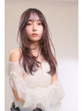 キング 高槻(K!ng) ハイライトカラーミルクティーベージュレイヤーカット