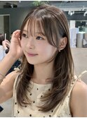 横顔までかわいいくびれレイヤー
