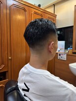 ミリオンバックス 神田店(Million Bucks)&nbsp;漢らしく七三スキンフェード【men's/神田/barber】