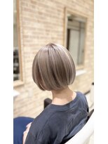 ヘアスペース エアリス(Hair space Earth)&nbsp;ハイトーンミルクベージュカラー。