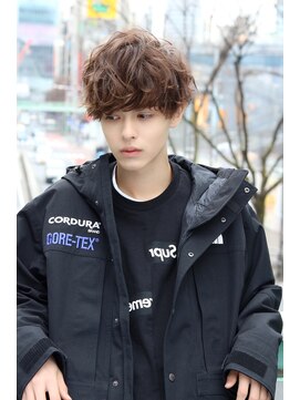 ネイビー(NAVY) ラフスパイラルフェザーマッシュ 強めパーマ スモーキーベージュ