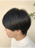 黒髪マッシュショート