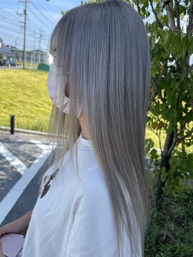 ヘアサロン トゥーシー(2C) ホワイトシルバー