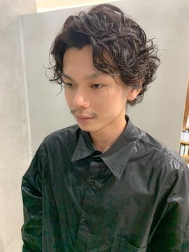 テトヘアー(teto hair) メンズウルフ、センターパートウルフ、メンズパーマ、常田大希風