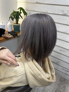 フレリス(FreRis) 透明感*抜群☆シルバーグレー【守谷/ブリーチ/カラー】