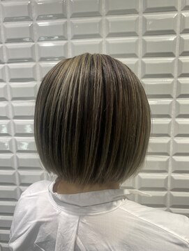 ルピナス(Lupinus) ボブ/バレイヤージュ