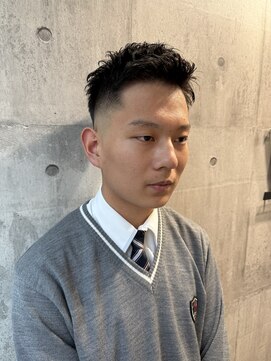 メンズアンダーバーホワイト 南海難波店(Men's _WHITE) スキンフェードカット