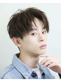 スーツ短髪ツーブロック束感モテる黒髪シークレットパーマ流行