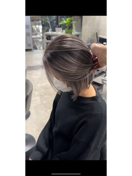 アポロ 横浜駅店(apollo) レイヤーボブハイライトブリーチレイヤーハイトーングレージュ