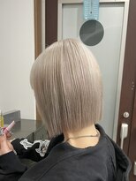 ザ アクネ 岡崎竜美丘店(THE ACNE)&nbsp;★レディース，ブリーチ，ハイトーン，ホワイトベージュ，ボブ