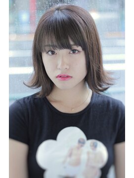 ヘアーメイク ニューヨーク 千駄木店(Hair Make NEWYORK) 切りっぱなし外はねセミディ