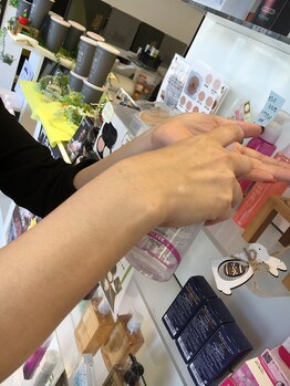 エンジョイニューヨーク 韮崎店(Enjoy NEW YORK)の写真/ご自宅でのヘアケアやお悩みに合わせて的確なアドバイスをしてくれる評判！