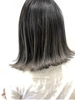 トルネード(TORNADO)&nbsp;外国人風ハイライトバレイヤージュシャドウルーツ グレージュ