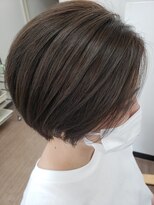 ヘアースポットイング(ing) ショートボブ×オリーブ