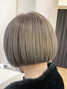 ヘアーズギャラリー なんば高島屋店(Hair's Gallery)の写真/ハイトーンも可能◆“Rich３Dカラー”で、お洒落染めの様にデザインできる。髪色を楽しむ大人女性に！