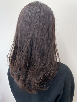 ラベスト バイ セロ 池袋メトロポリタン前(LOVEST by CERO) ロング/レイヤー［池袋駅 髪質改善 弱酸性縮毛矯正］