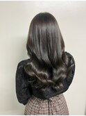 カーキグレージュ×ヨシンモリ