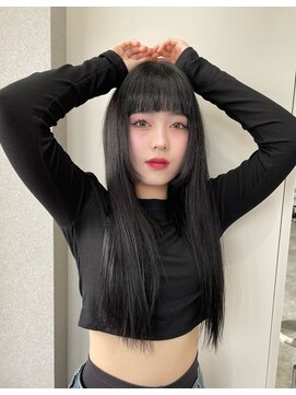 ボタン ハカタ(VOTAN hakata) 博多/姫カット/レイヤーカット/ぱっつん前髪/黒髪/暗めカラー