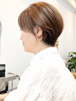 ファチュール(fAture.)&nbsp;大人可愛いひし形ハンサムショートボブ前下がりグレーベージュ