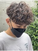 波巻きパーマツイストスパイラルパーマセンターパートマッシュ