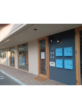 経験豊富なスタイリストが髪質や骨格に合わせてあなたの魅力を最大限に引き出します！