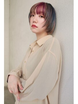 ブゾン(buZon) 【buZonブゾン】セクションカラー×ショートボブ