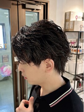 コワファーストナガサキシャンプーボーイ(COIFF1RST NAGASAKI SHAMPOO BOY) フェザーパーマ　メンズカット　長崎　美容室