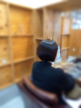 アドラーブル 長岡新保店(adorable) 40代50代60代大人可愛いショート丸みボブナチュラルカラー