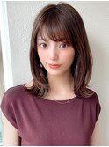 外ハネくびれミディアム