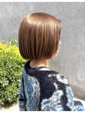 マノハル(MANOHARU) ナチュラルベージュミニボブ