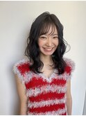 ダークグレージュ ×  ナチュラルウェーブヘア