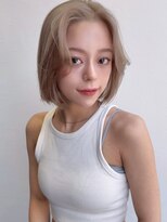 ビューシンサイバシ(VIEW SHINSAIBASHI)&nbsp;デザインカラーハイトーン前髪レイヤーカットイメチェン10代20代