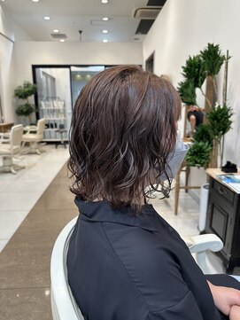 ヘアデザインロアール アリオ倉敷店(Hair Design Loire) ミディアムレイヤー×パーマ