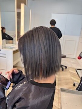 ボブ×グレージュ