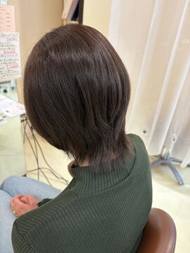 アズール 草加(azule) ショートウルフ　くびれヘア