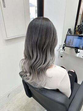 ワク 岡崎店(waku) バレイヤージュ×ホワイトグレー