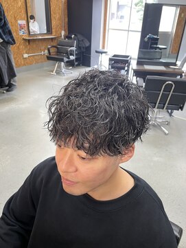 アディクト オム(ADDICT HOMME) 縦落ち波巻きパーマ