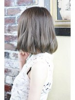 パレード(Parade)&nbsp;肩上パツンとボブ☆綺麗なグレージュカラー