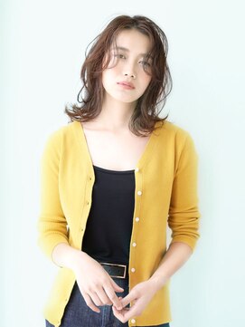 フミ(Fumi) 上品なレイヤーミディ