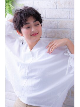 ソア 武蔵小杉(SOAR) 大人かわいい無造作カールとデザインカラー小顔丸みショートボブ