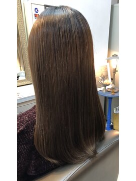 フィル(Fil HAIR and SPA) ミネコラ高濃度水素トリートメント