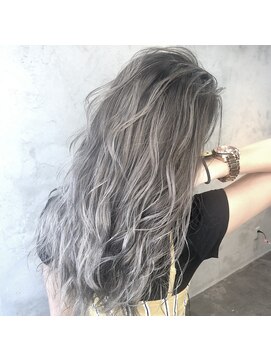 アポロ 横浜駅店(apollo) ホワイト系バレイヤージュ