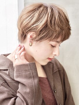 ソーコ 渋谷(SOCO) 10代20代30代大人丸みマッシュショートシアーベージュ（徳竹）