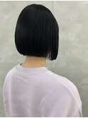 ナチュラル黒髪ぱつっとボブ