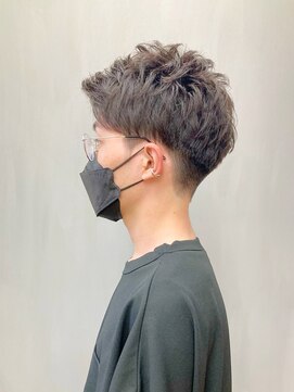 トップヘアー 本店(TOP HAIR) 黒髪アップバングツーブロック刈り上げ