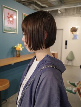 ヨー(Yoh-) 【ショートボブ/阿部達哉】ミニボブ/まるみショート/顔まわり