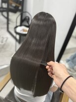 ダーツ(darts)&nbsp;darts_Ukyo/髪の艶は女性の魅力を引き立てる！ストレートエステ