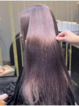 ビビ(VIVI) 髪質改善/ケアブリーチ/ピンクカラー